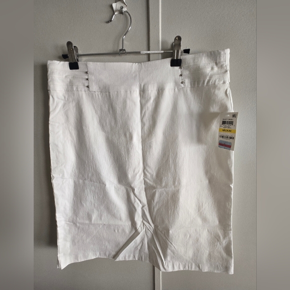 JM Collection White - Picture 1 of 4